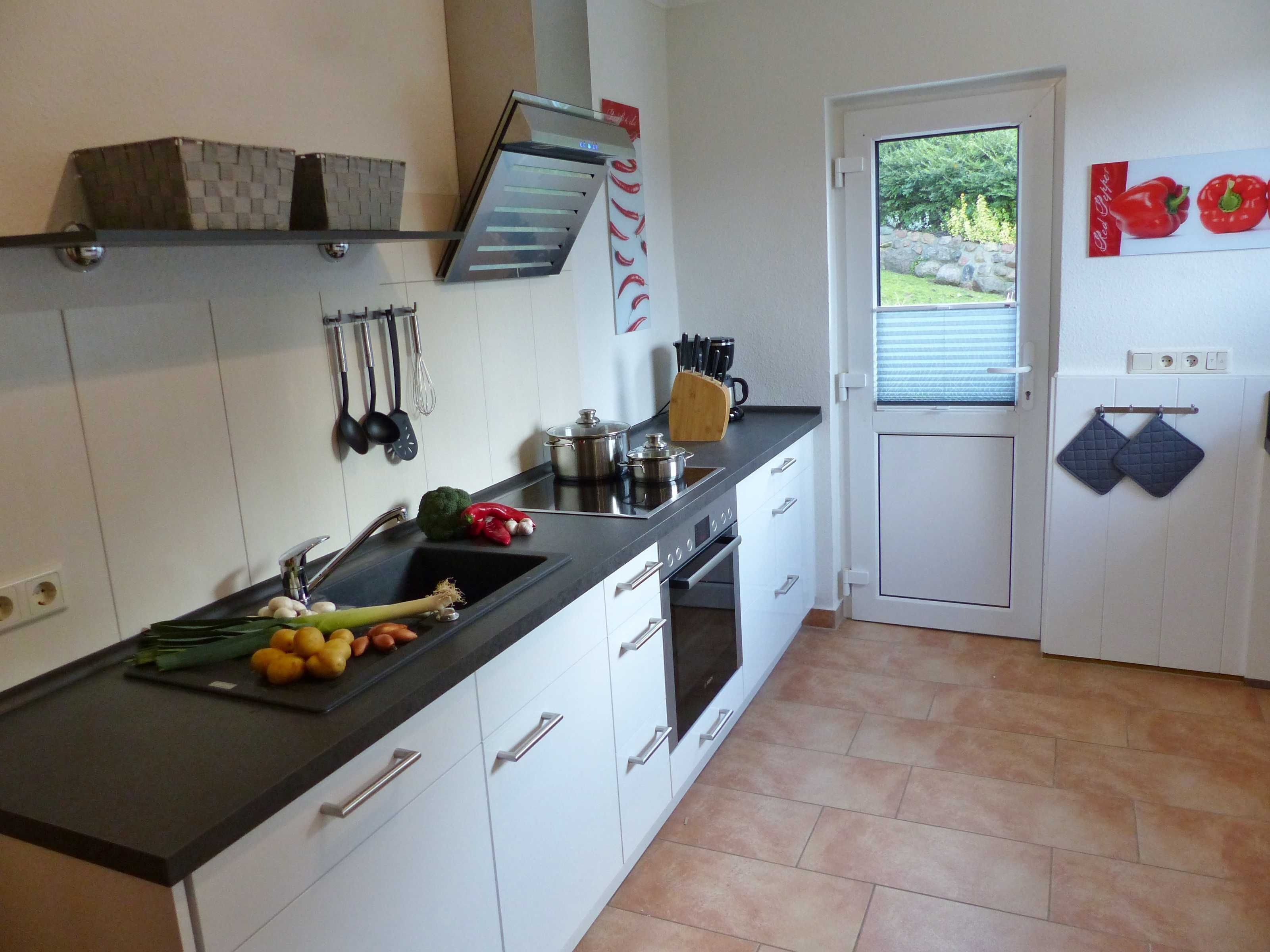 Kühlschrank, Mikrowelle, Ofen