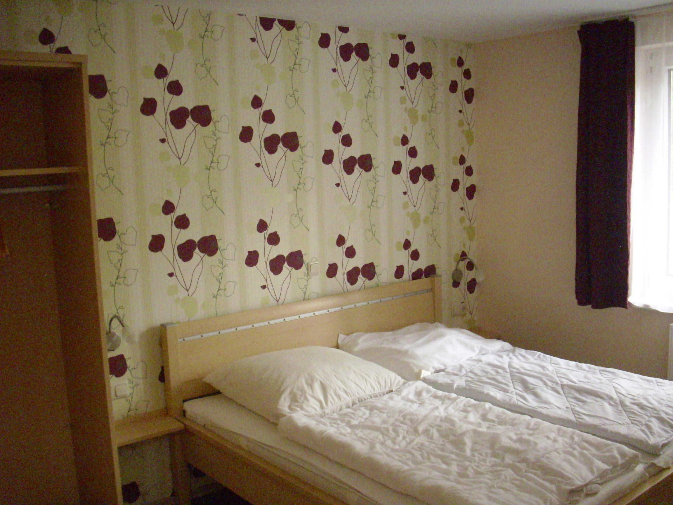 3 Schlafzimmer, Reisekinderbett