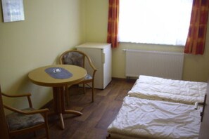 Unclassified image, 5 of 16, button - Zimmer 54 - Käuzchenkuhle (Trassenheide)