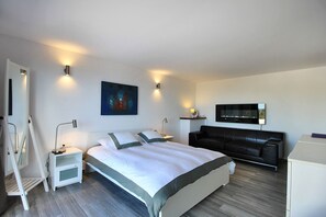 2 Schlafzimmer, Zimmersafe, Schreibtisch, WLAN