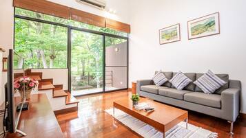 32-inch TV with cable channels