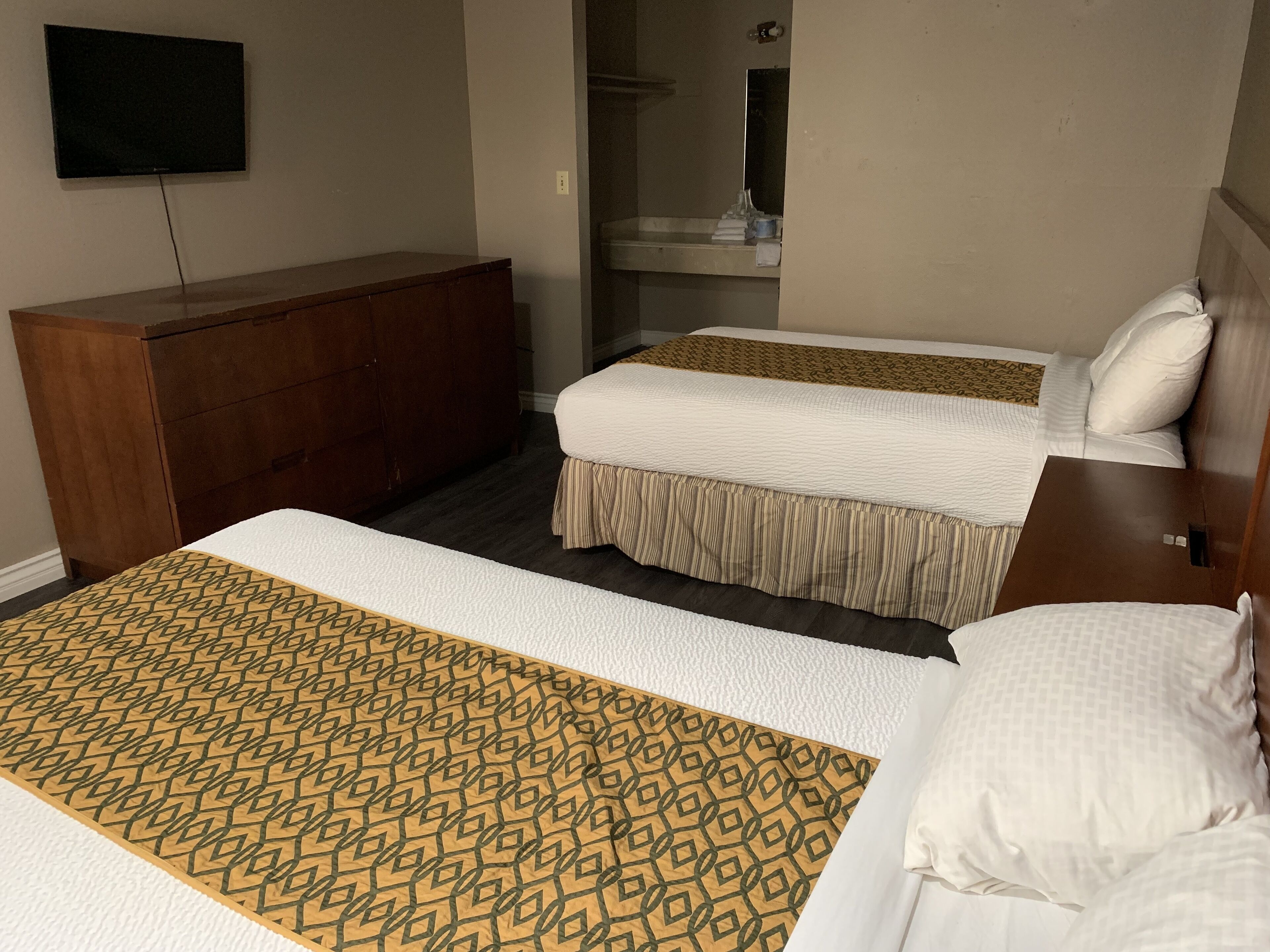 Economy Double Room | Blackout drapes, soundproofing, bed sheets