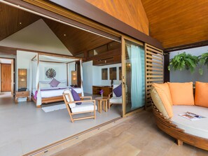 Villa, 6 Yatak Odası | 6 yatak odası, ayrı ayrı dekore edilmiş, ayrı ayrı döşenmiş, masa 
