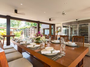 Villa, 6 habitaciones | Comedor