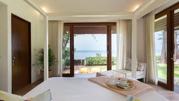 Villa, 6 Bedrooms | 6 bedrooms, in-room safe, individually decorated, individually furnished