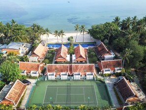 5 bedrooms, desk, blackout curtains, iron/ironing board - Tawantok Beach Villas (Koh Samui)