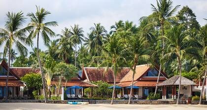Tawantok Beach Villas