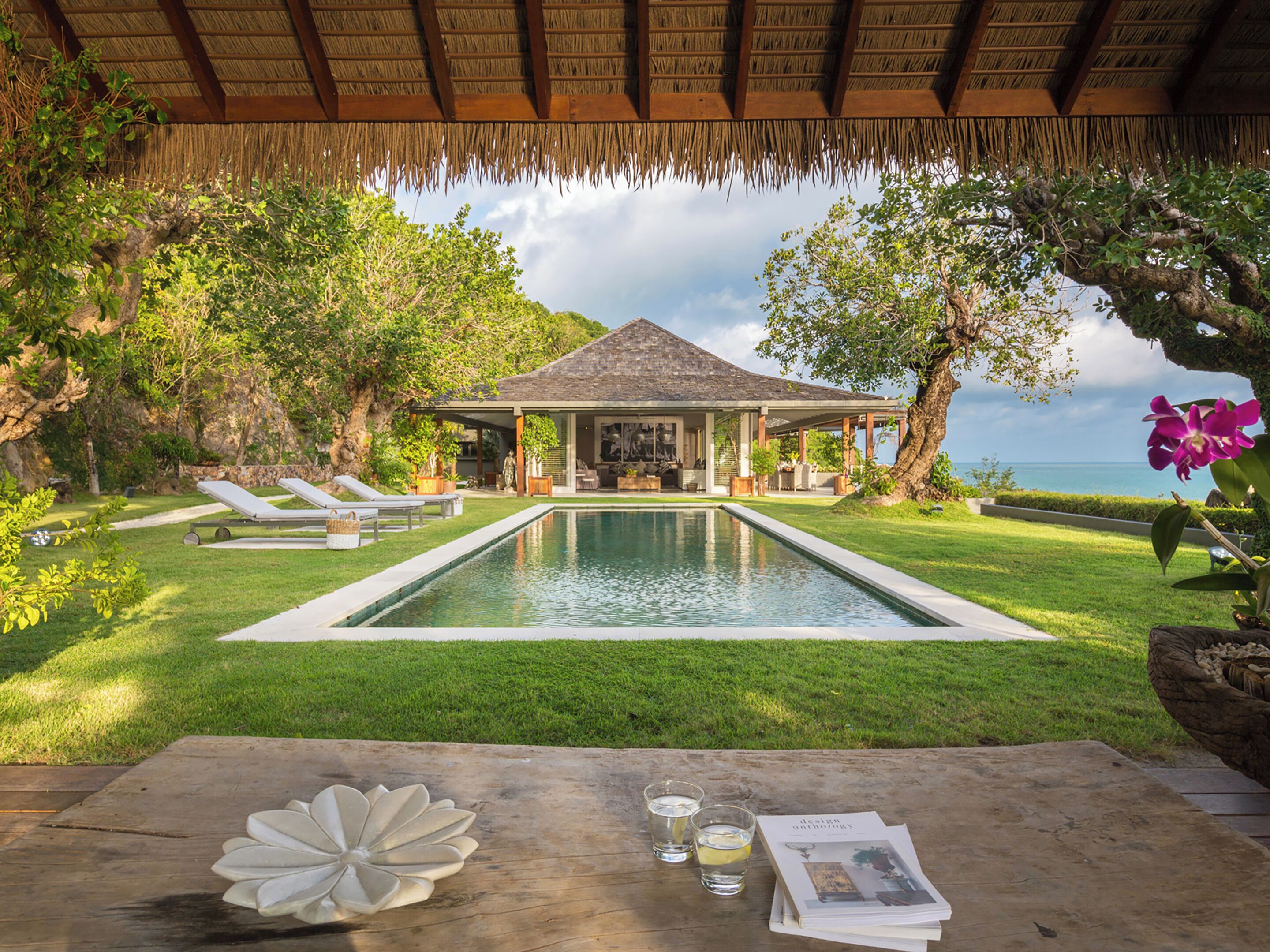 Outdoor pool, pool umbrellas, sun loungers