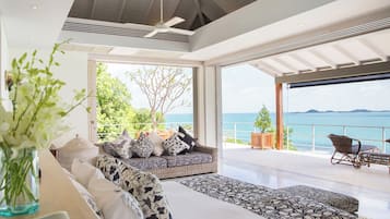 Element of 8 at Cape Laem Sor Estate | 5 bedrooms, in-room safe, desk, blackout curtains