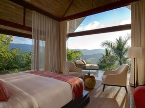 In-room safe, individually decorated, individually furnished, desk - Panacea Retreat (Koh Samui)