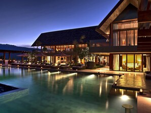 Front of property – evening/night - Panacea Retreat (Koh Samui)