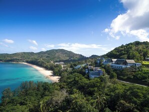 Villa Haleana | 4 bedrooms, in-room safe, individually decorated, individually furnished