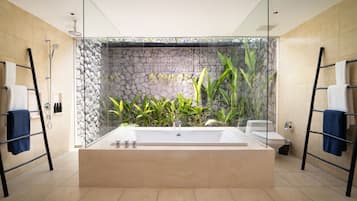 Villa Jia | In-room safe, desk, blackout curtains, iron/ironing board