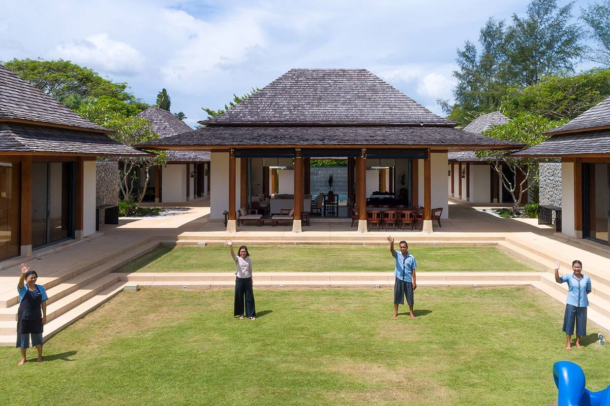 Villa Jia | Brankas, meja kerja, tirai kedap cahaya, dan setrika/meja setrika