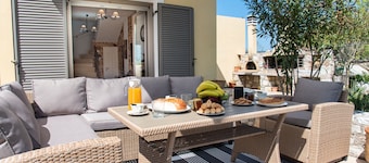 Giannakis Villa