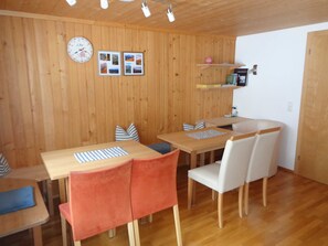 Dining - Ferienwohnung Üntschenspitze - Bär Annelies (Au)