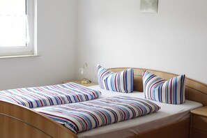 1 quarto, roupa de cama