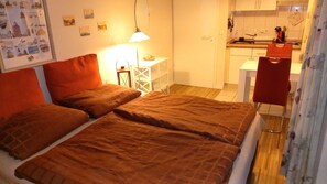1 habitación y ropa de cama 