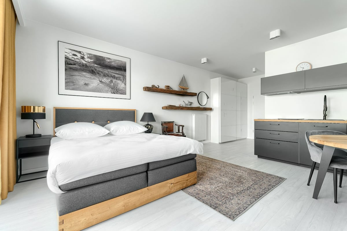 Deluxe studio | 1 slaapkamer, een strijkplank/strijkijzer, beddengoed