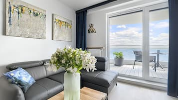 Deluxe Apartment, 1 Bedroom, Terrace, Lake View | Living area | Flat-screen TV