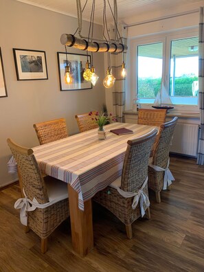 Dining - Ferienhaus Knorrlück (Hasselberg)