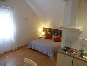 1 chambre, Wi-Fi gratuit, draps fournis