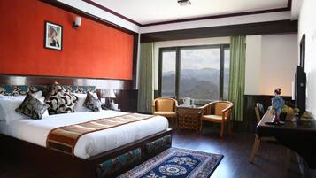 Premium Double Room | Desk, soundproofing, rollaway beds, free WiFi