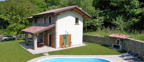 Piscine extérieure