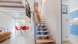 Unclassified image, 5 of 16, button - Stunning villa with pool in residence in Sète (Sète)
