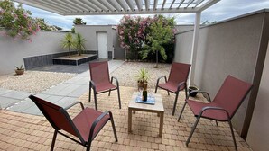 Unclassified image, 4 of 16, button - Stunning villa with pool in residence in Sète (Sète)