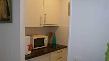 Fridge, microwave, dishwasher