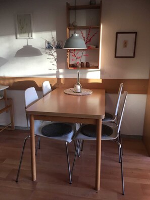 Unclassified image, 3 of 13, button