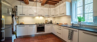 UmbriaTuscany apartment close to Lago di Trasimeno.