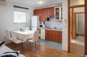 Private kitchen - Apartmani Kuzmanić (Makarska)