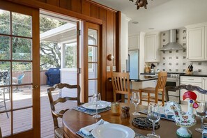 Dining - Fourth Tee - Pacific Grove House - Ocean/Golf View (Pacific Grove)