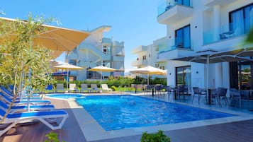 Piscina stagionale all'aperto