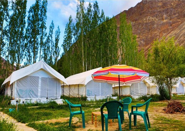 Deluxe camp | Front of property