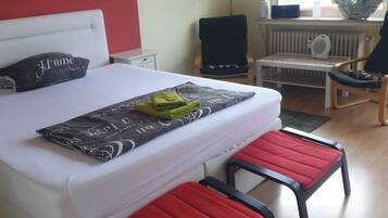 1 bedroom, iron/ironing board, travel crib, free WiFi