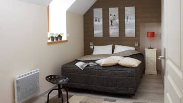 2 bedrooms