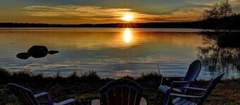 Private, Pet Friendly Vacation Home on Lost Lake