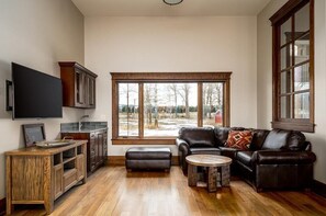 TV connectée, cheminée