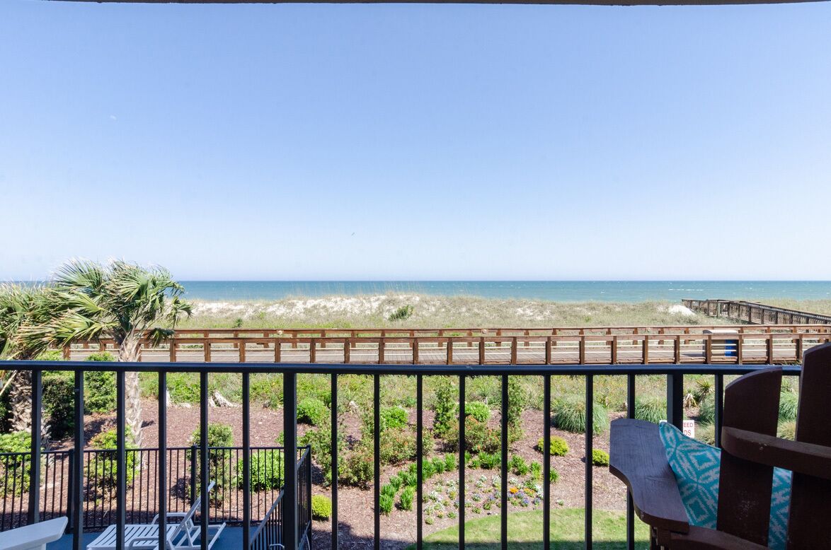 2 Bedroom Oceanfront Duplex on the Boardwalk