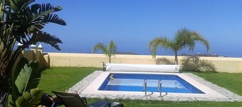 PRIVATE RURAL HOUSE WITH POOL