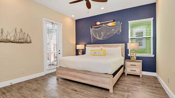 2 bedrooms, desk, iron/ironing board, travel crib