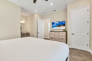2 bedrooms, desk, iron/ironing board, travel cot