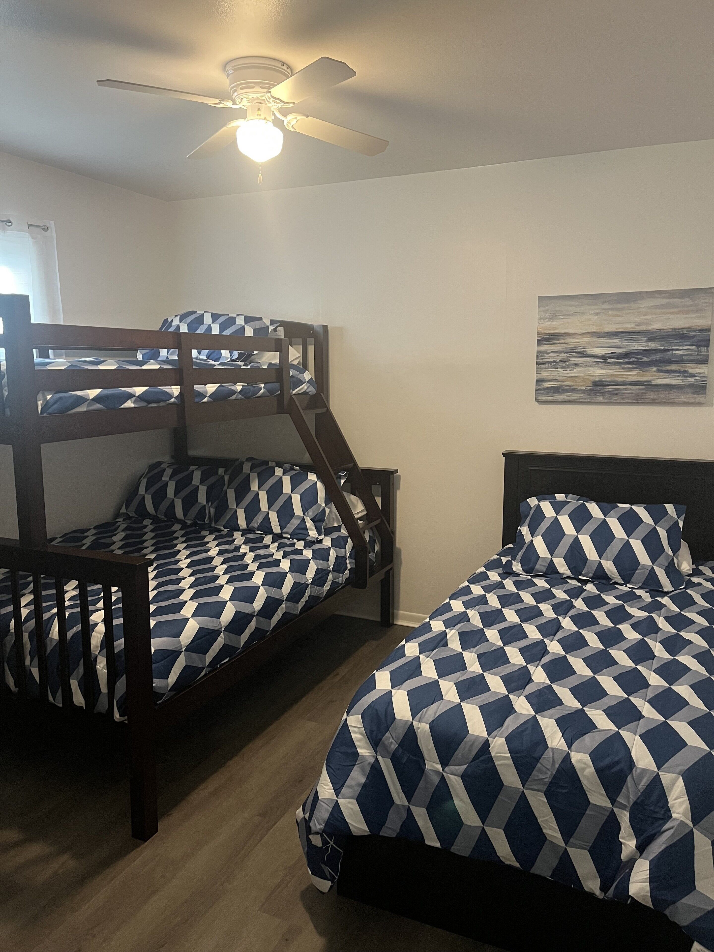 3 bedrooms, WiFi, bed sheets