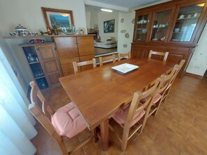 Dining - Villa on Tuscany for  10- 14 people wih an ultra panoramic pool (Monsummano Terme)