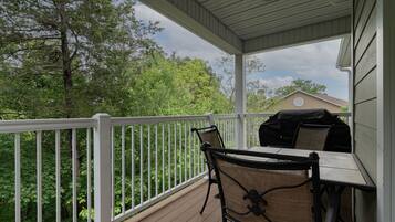 Villa, 2 Bedrooms | Property grounds
