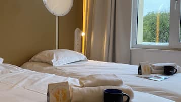 Triple Room | Soundproofing, free WiFi