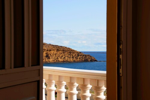 Amazing View el Medano Villa in With Jacuzzi